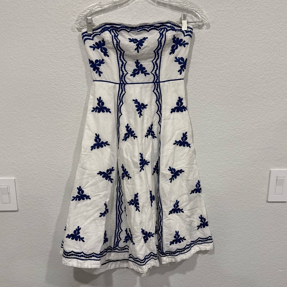 Anthropologie Moulinette Soeurs Embroidered Strapless Lidia linen dress size 2 - Picture 3 of 11